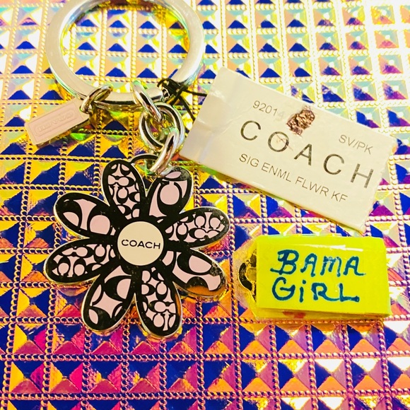Coach Flower 🌺 Keychain/ Bag Charm FOR KEYCHAIN ONLY - Picture 10 of 10